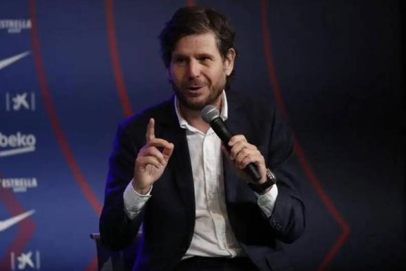 الأهلي يقترب من التعاقد مع «مهندس صفقات برشلونة» السابق