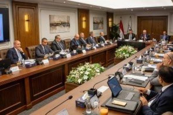 مجلس إدارة اقتصادية قناة السويس يعتمد الحساب الختامى للعام المالى المنقضى 24-25