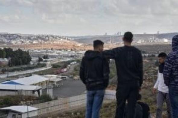نقل 154 أسيرا فلسطينيا محررا إلى مصر ضمن صفقة تبادل الأسرى بين إسرائيل وحماس