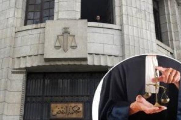 5 متهمين يطعنون على سجنهم بتهمة خطف وهتك عرض وإجبار شابين على ارتداء ملابس نسائية
