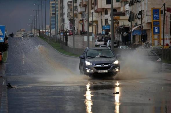 الطقس: يتوقع سقوط أمطار خفيفة متفرقة على معظم المناطق