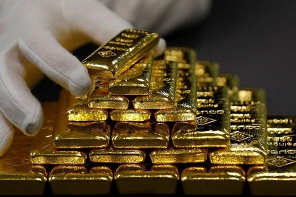 الذهب يستقر فوق 4000 دولار وسط غموض بشأن خفض الفائدة الأمريكية