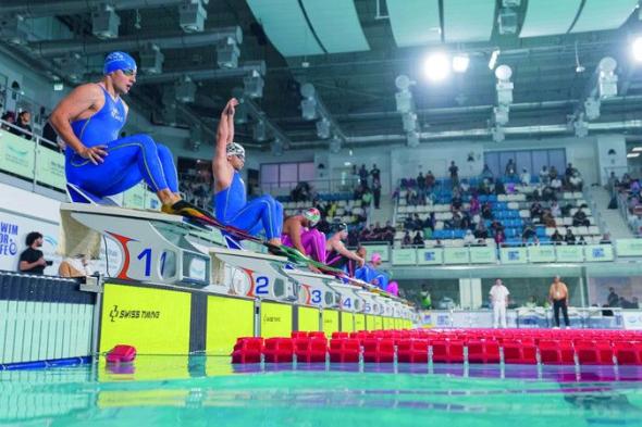 الهوتي: ارتفاع كلفة سباحة الزعانف لن يحدّ من انتشارها في الإمارات