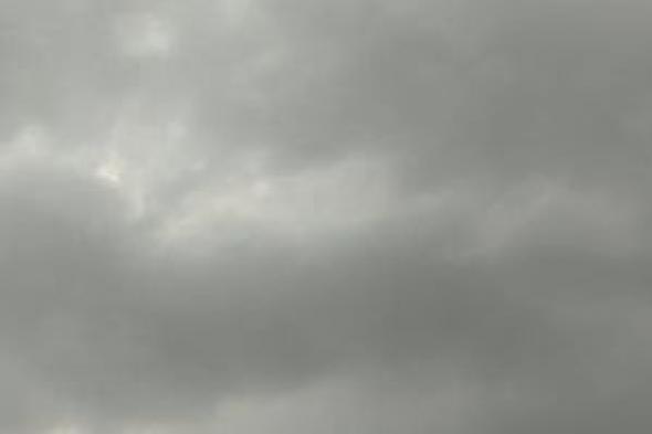 الجو قلب فجأة.. ارتفاع درجات الحرارة وأتربة وغيوم.. مباشر من سوهاج