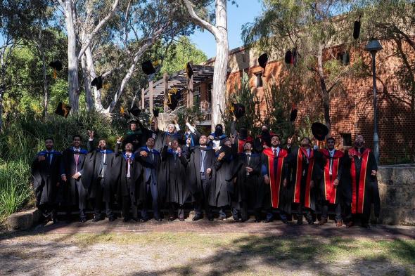 النادي السعودي في بيرث يحتفل بتخريج دفعة 2025 تحت شعار "روّاد التميّز"