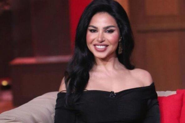 نسرين أمين لـ«عكاظ»: أرفض الذكاء الاصطناعي.. ولن أكون واسطة لابنتي في الفن