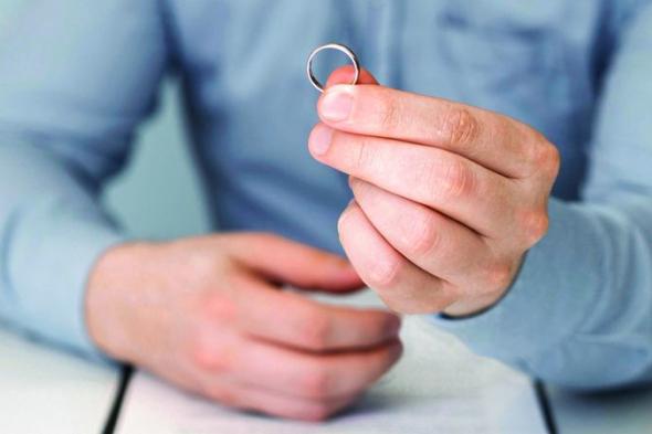 عريس يقاضي عروسه ووالدها بسبب «شروط مجحفة» لإتمام الزفاف