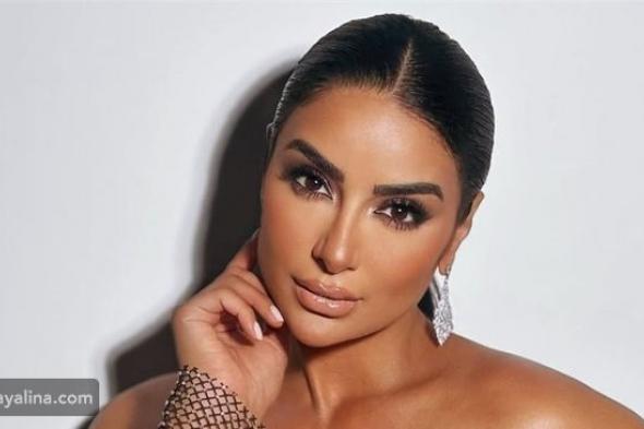 جوري بكر تستعرض إصابة مؤلمة في يدها وتؤكد: "العين فلقت الحجر"