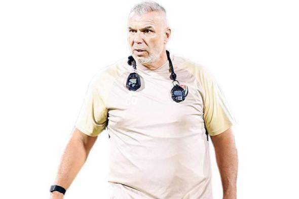 كوزمين يعلن قائمة مباراتي الملحق