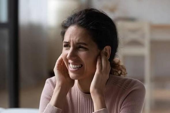 ساعة من الضوضاء يومياً تفاقم أعراض «باركنسون»