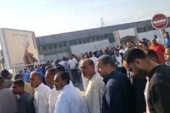 طوابير المصريين فى الكويت للتصويت فى انتخابات مجلس النواب.. صور