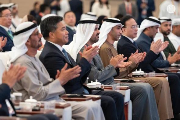 ذياب بن محمد يشهد توقيع 15 اتفاقية ومذكرة تفاهم بين مؤسسات من الإمارات والصين