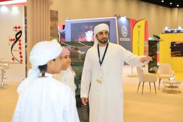 مركز حمدان بن محمد لإحياء التراث يشارك في معرض الصيد والأسلحة