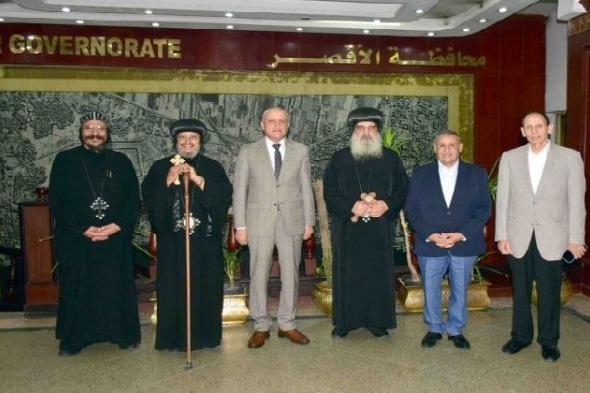 محافظ الأقصر يرحب بوفد دير مار جرجس احتفالاً ببدء الموسم السنوي