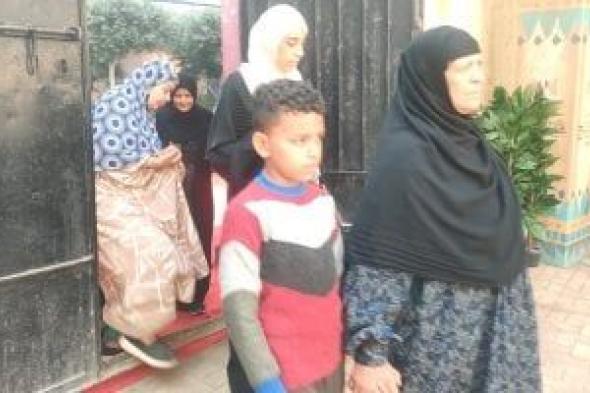 السيدات يتصدرن المشهد فى لجان الهرم للتصويت بانتخابات النواب.. فيديو