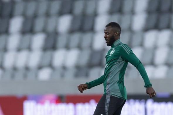 استبعاد تمبكتي من معسكر الأخضر بسبب الإصابة في القدم اليمنى