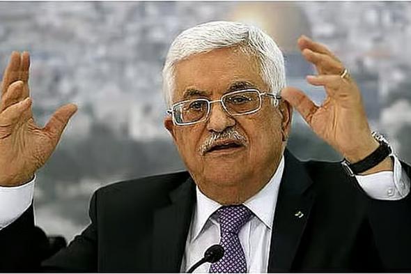 محمود عباس: قريبون من إنهاء العمل على صياغة دستور دولة فلسطين المؤقت