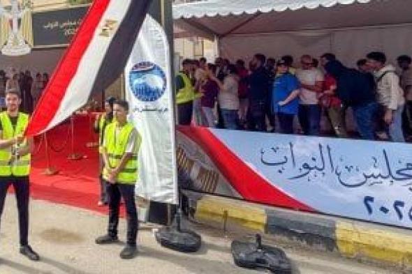 إقبال الناخبين على لجان الشيخ زايد بعد انتهاء فترة الراحة للمشاركة والتصويت