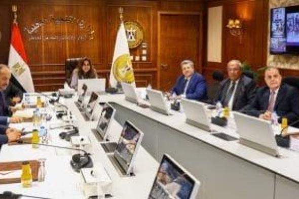 وزيرة التنمية المحلية تتابع الانتخابات مع المحافظين في محافظات المرحلة الأولى