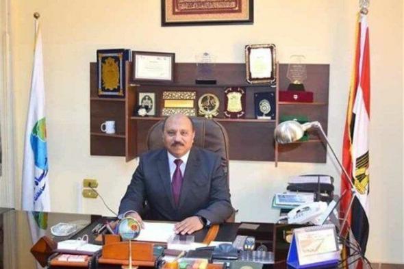 رئيس مياه القناة يتابع جهود انتظام العمل بالمحطات وشبكات صرف الأمطار