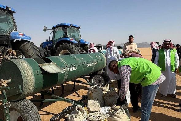 إمارة مكة: نثر 3.7 طن بذور رعوية في عدة مواقع بمحافظة رنية