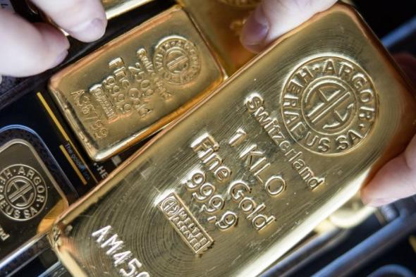 الذهب يتخلى عن مستويات 4200 دولار.. الأعلى في 3 أسابيع