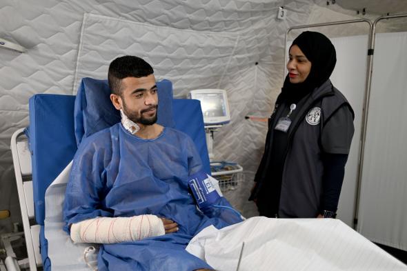 المستشفى الإماراتي العائم في العريش يجري تدخلاً جراحياً نوعياً لشاب فلسطيني