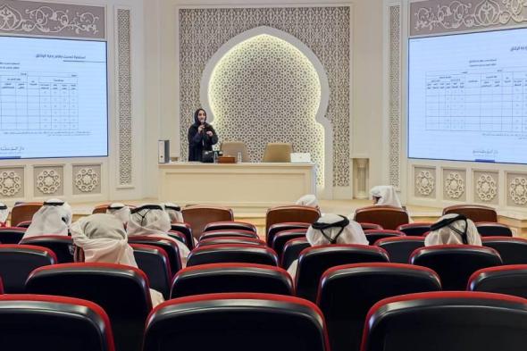 تدريب موظفي بلديات الشارقة لإدارة الوثائق