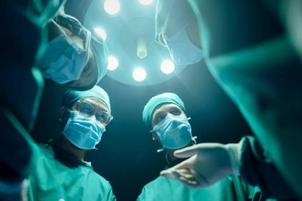 استيقظ من الموت أثناء عملية جراحية لاستخراج أعضائه للتبرع بها
