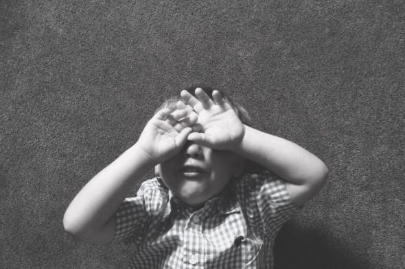 السقوط على الجبهة للأطفال و5 خرافات لا تصدقيها