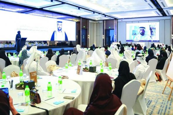 النيادي: الإمارات تحتضن 5 ملايين شاب بينهم 500 ألف مواطن