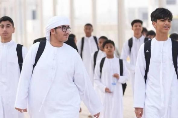 مدارس تُلزم أولياء الأمور بتوقيع ميثاق الشراكة وإلا «حجب الدرجات»