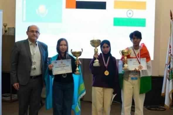 موزة الشامسي تفوز ببطولة العالم للشطرنج للهواة