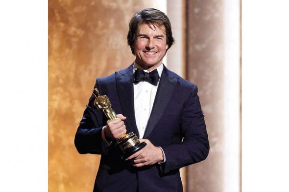 توم كروز مكرَّماً بـ «أوسكار» فخرية: السينما هويتي