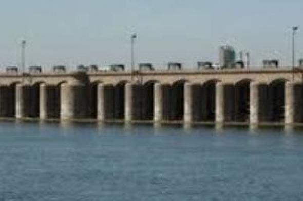 قناطر
إسنا
الجديدة
تعلن
وقف
مرور
شاحنات
النقل
الثقيل
للصيانة
بدءا
من
اليوم