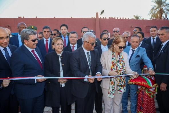 وزير
الاتصال
يشارك
في
مراسم
افتتاح
المهرجان
الدولي
للسياحة
الصحراوية