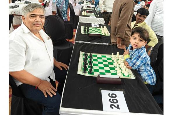 بعمر 3 سنوات.. هندي يصبح أصغر لاعب شطرنج مصنف دولياً