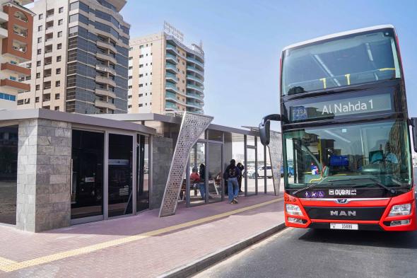 "طرق دبي" تُنجز 595 مظلة لركاب حافلات المواصلات العامة