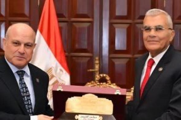 رئيس
الشيوخ
مثنمنا
دور
النيابة
الإدارية:
تصون
المال
العام
وترسخ
مبادئ
النزاهة