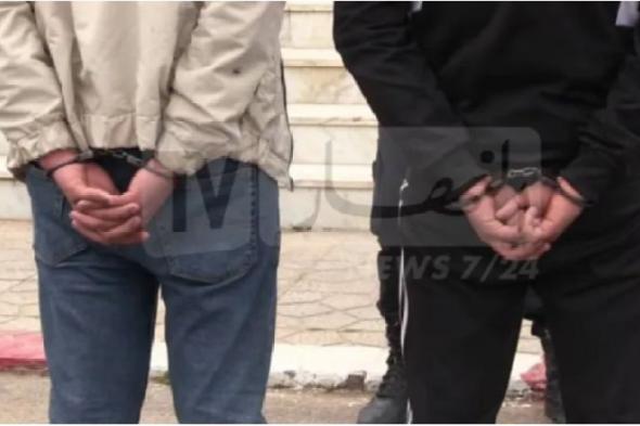 عين
الدفلى:
الشرطة
توقف
شخصين
ينصبان
على
المواطنين
عبر
الفايسبوك
بالعطاف