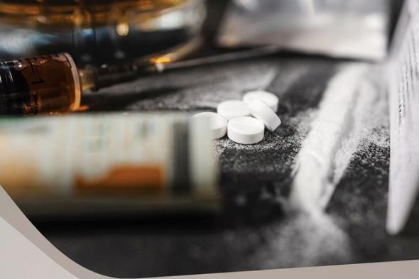 مرسوم بقانون يُجيز للجهات الصحية الخاصة إنشاء وحدات لعلاج الإدمان