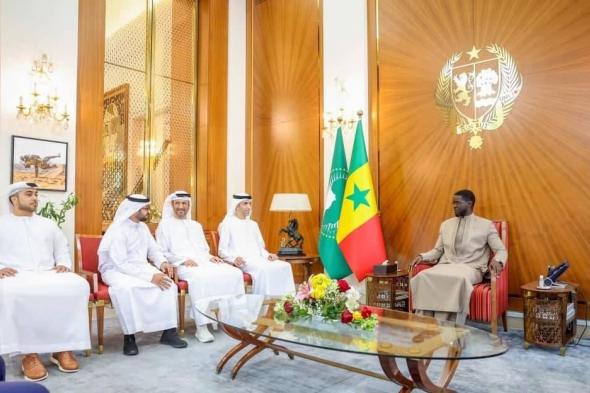 الإمارات
والسنغال
تبحثان
الارتقاء
بالتدفقات
التجارية