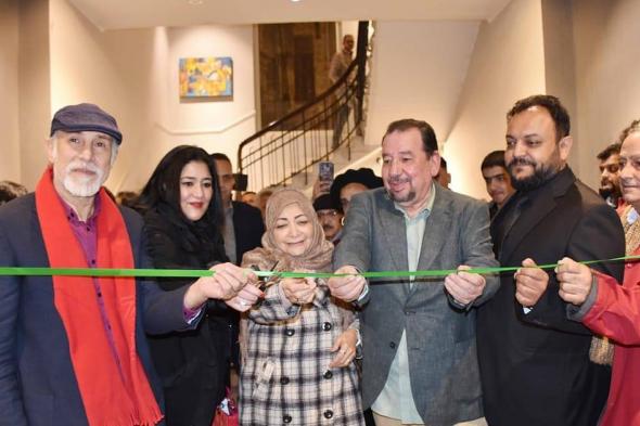 معرض
فني
يوثق
مسيرة
الدكتور
عبدالحليم
رضوي
بمشاركة
30
فنانًا
سعوديًا
في
جاليري
ضي
الزمالك