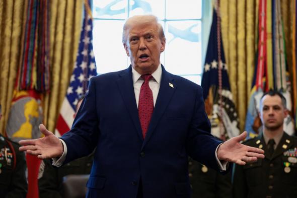 ترامب يطالب (بي بي سي) بتعويض قدره 10 مليارات دولار في دعوى تشهير