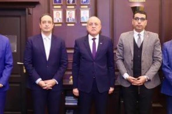 محافظ
الأقصر
ومدير
مكافحة
الإدمان
يدشنان
مبادرة
للتوعية
بخطورة
المخدرات