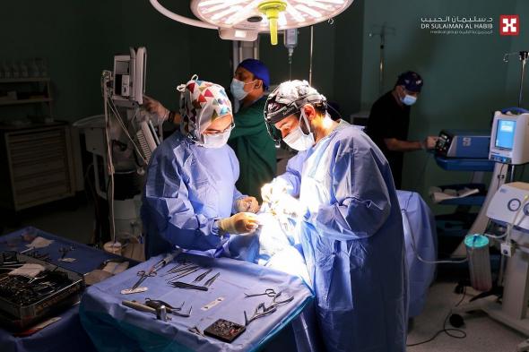 مستشفى
    الدكتور
    سليمان
    الحبيب
    بالخبر
    يعيد
    الحركة
    ليد
    طفل
    تعرض
    لقطع
    بـ"8"
    أوتار
    وشريان
    رئيسي
    في
    حادث