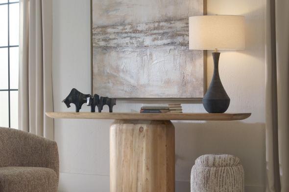 "انتيريرز الإمارات" تكشف عن مجموعة "أترموست" الجديدة لموسم الأعياد