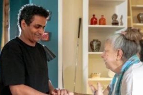 محمد
صلاح
العزب
يكشف
كواليس
زيارة
سمية
الألفى
لفيلم
ابنها
سفاح
التجمع