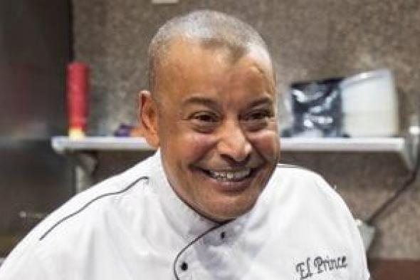 النيابة
تطالب
بتفريغ
كاميرات
مطعم
"ناصر
البرنس"
في
واقعة
حرق
شقيقه
نفسه