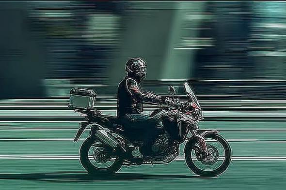 «المرور»:
    ضبط
    4830
    دراجة
    آلية
    مخالفة
    في
    حملات
    خلال
    أسبوع